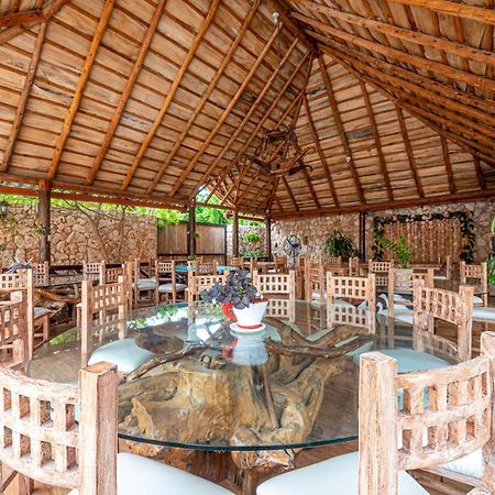 Vista De Aguilas Ecolodge Pedernales Extérieur photo
