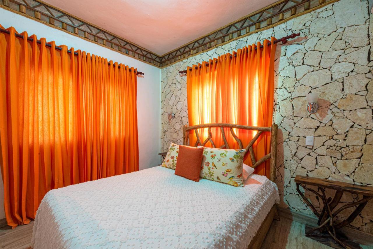 Vista De Aguilas Ecolodge Pedernales Extérieur photo